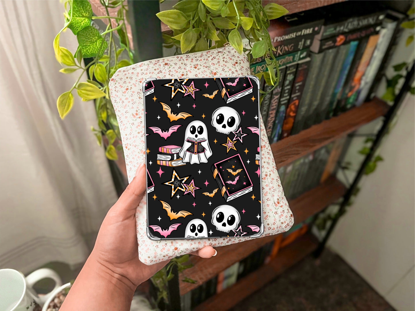 Books & Ghosts seamless pattern